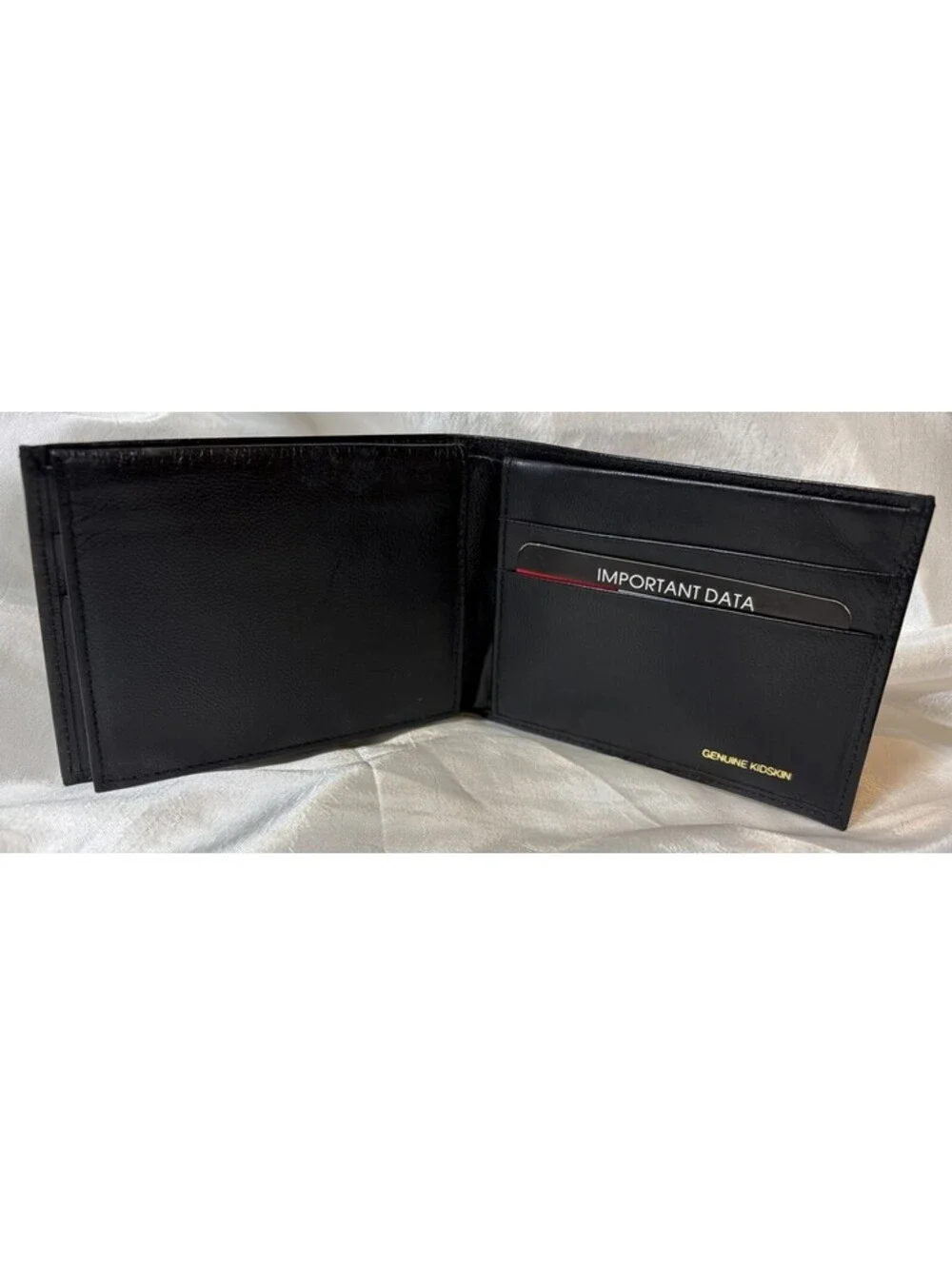 NEW NOS VTG BLACK MENS WALLET MADE FROM GENUINE LAMB SKIN LEATHER